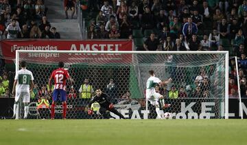 1-1. Lolo Plá marcó el gol del empate de penalti.