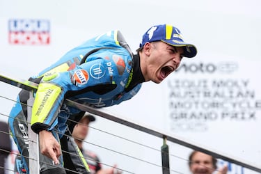 Raúl Fernández está encantado de conseguir su primera victoria en MotoGP.