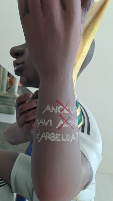 Mbappé y Lamine compiten por no quemarse en las Fallas de Valencia