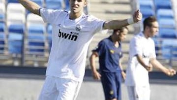 Jesé renueva su contrato con el Madrid hasta 2014