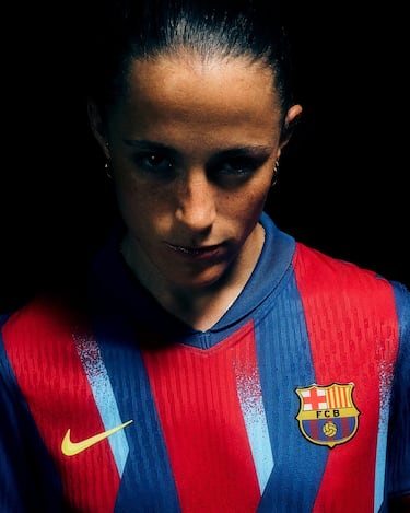 Esa noche, Ronaldinho acabó ovacionado por el Santiago Bernabéu tras ofrecer una brutal exhibición.