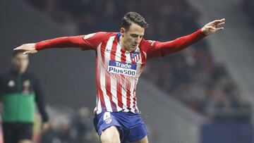 Santiago Arias durante el partido del Atlético de Madrid ante el Sant Andreu por Copa del Rey