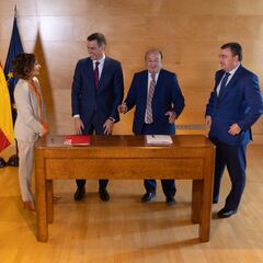 Controversia entre PNV y PSOE por uno de los puntos del acuerdo: “Sí está en el paquete”