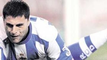 <b>A SUBASTA. </b>El Deportivo está decidido a desprenderse de Diego Tristán y quiere sacar la máxima rentabilidad con su venta.