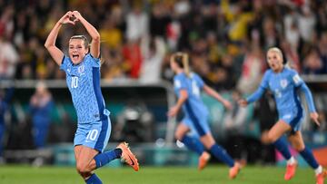 Ella Toone celebra su gol a Australia en las semifinales del Mundial.