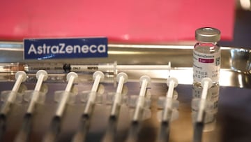 Vacuna AstraZeneca: ?qu¨¦ pa¨ªses han suspendido la vacunaci¨®n y por qu¨¦?