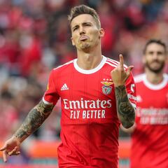 Estatus de estrella para Grimaldo