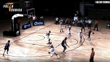 ¡Así asistió tras 9 años! Pepe Sánchez no perdió el toque en su vuelta a la cancha