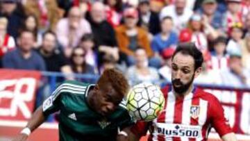 Musonda, junto a Juanfran, 