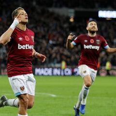 Javier Hernández volvió a anotar en el triunfo del West Ham
