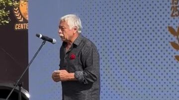 El potente discurso de Carlos Caszely en la ceremonia de Colo Colo: los hinchas reflexionan