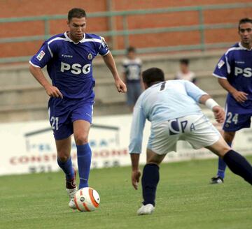 Visti la camiseta del Getafe la temporada 2005-06.