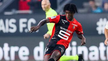 Real Madrid: Camavinga has decided to stay at Rennes, says coach