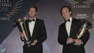 TROFEOS DE 2012. Vettel y Horner en la Gala FIA de Estambul.
