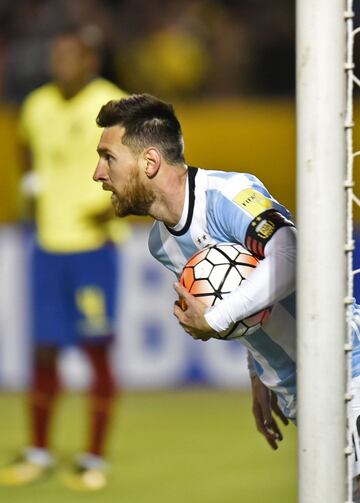 1-1. Messi celebró el gol del empate.