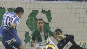 <b>MURALLA INFRANQUEABLE. </b>Esta fue una de las numerosas acciones atajadas por el acerdadísimo Ricardo,. Quien dispara es Albín.