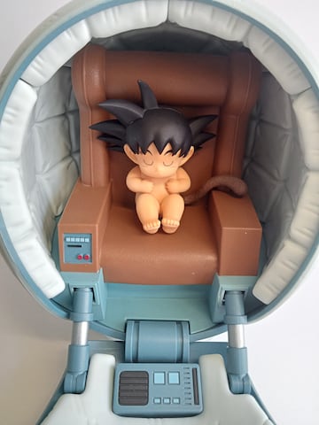 Goku beb¨¦ en c¨¢psula Saiyan por Banpresto