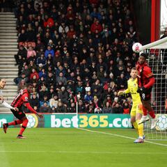 La secuencia de la salvada de Lerma ante Liverpool