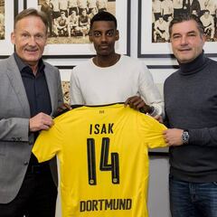 El fichaje de Isak provoca una guerra interna en el Dortmund