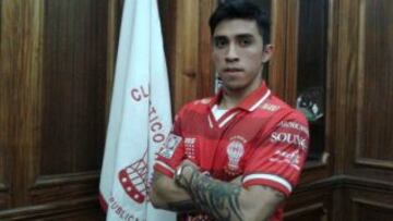 Edson Puch firmó este año por Huracán.