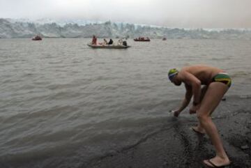 Natación de Invierno en el glaciar Perito Moreno