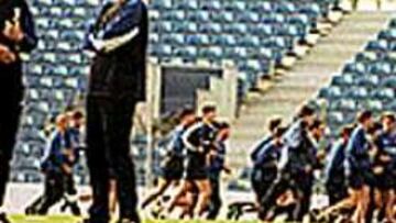 ENSAYO. Schuster y su equipo trabajaron en La Juventud.