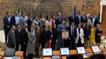 Congreso de Jalisco rinde homenaje póstumo a Jorge Vergara