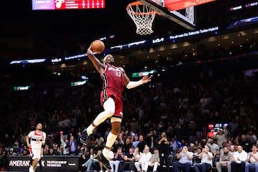 Mates, desde el triple, desde la línea de tiro libre. De todos los colores los metió anoche el pívot de Miami Heat.