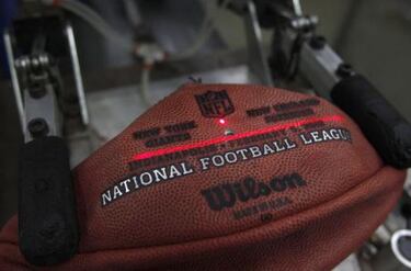 Super Bowl: cosiendo 'pigskins'