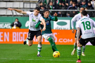 Nico Serrano debut como titular en el Racing de Ferrol.