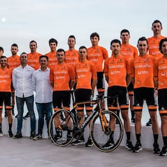 Invitaciones de La Vuelta: Euskaltel, Caja Rural y Burgos