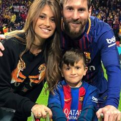 Antonella y Thiago, testigos de la nueva Copa del Rey de Messi