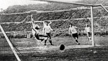 8 de septiembre de 1928: La FIFA toma la decisi&oacute;n de jugar la primera Copa del Mundo en Uruguay.