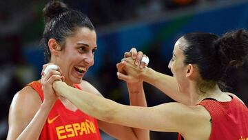 Alba Torrens y Silvia Domínguez.