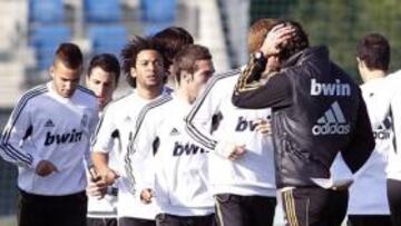 <b>NOVEDAD. </b>Marcelo, ayer, entrenándose con el grupo.