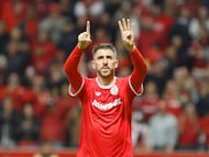 El tricampeón de goleo fue llamado a Portugal para la Fecha FIFA. Se unió a una corta lista de futbolistas que ha representado a su país mientras están en Liga MX.