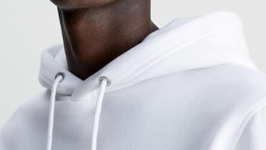 Chollo del día: una sudadera de Calvin Klein con el 51% de descuento
