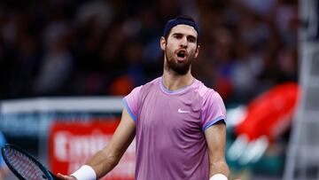 Khachanov atiza a Humbert: “Le felicitaré cuando se comporte como una persona normal”