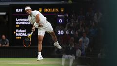 Kyrgios y Tsitsipas, sancionados por su escándalo en Wimbledon