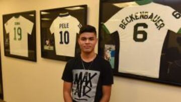 Eric Calvillo firmó con el Cosmos de NY.