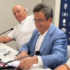 Manuel Ollé deja de ser el máximo responsable del Huesca