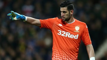 Kiko Casilla durante un partido con el Leeds.