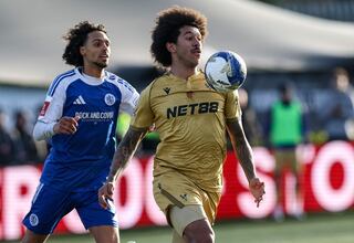 Amargo regreso para Chris Richards tras quedar eliminado en FA Cup ante un equipo de sexta división