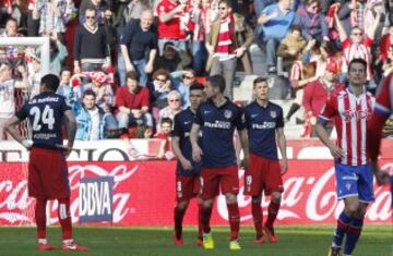 Los atléticos tras el empate a uno de Sanabria. 