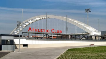 El Athletic recibe un premio al Mejor Club por su trabajo en el Fútbol Base.