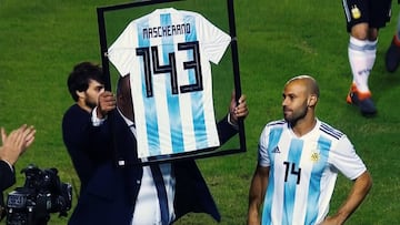 Mascherano hace historia