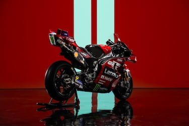 Velocidad máxima: Más de 350km/h.