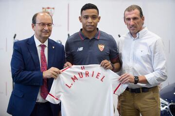 Luis Muriel cierra este top 10. El delantero colombiano fue fichaje récord del Sevilla, que pagó 20 millones de euros a la Sampdoria