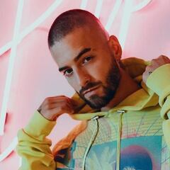 Maluma lanza su colección de ropa de lujo con Balmain