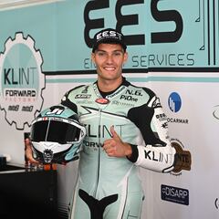 Navarro primero y Muñoz tercero dan el sorpresón en Moto2